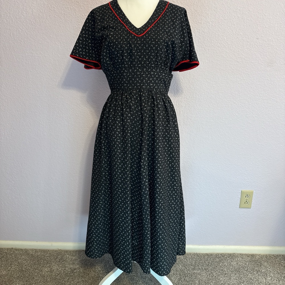 Handmade VintageBlack and Red Women's Dress